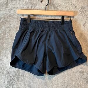 Lululemon Tracker Short V *4" True Navy Size 6
